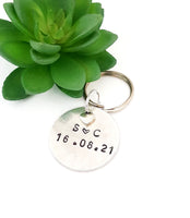 Couples date and initials keyring, personalised keychain, gift for Valentine’s, anniversary gift, monogram keyring, custom letter keychain