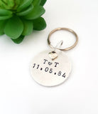 Couples date and initials keyring, personalised keychain, gift for Valentine’s, anniversary gift, monogram keyring, custom letter keychain
